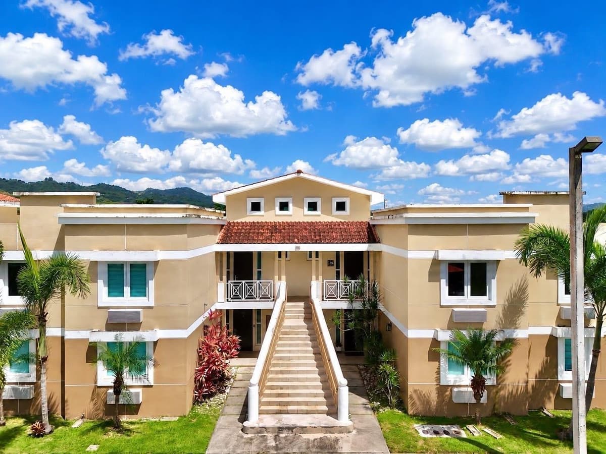 134 VILLAS AT CAGUAS REAL — photo 3 of 26