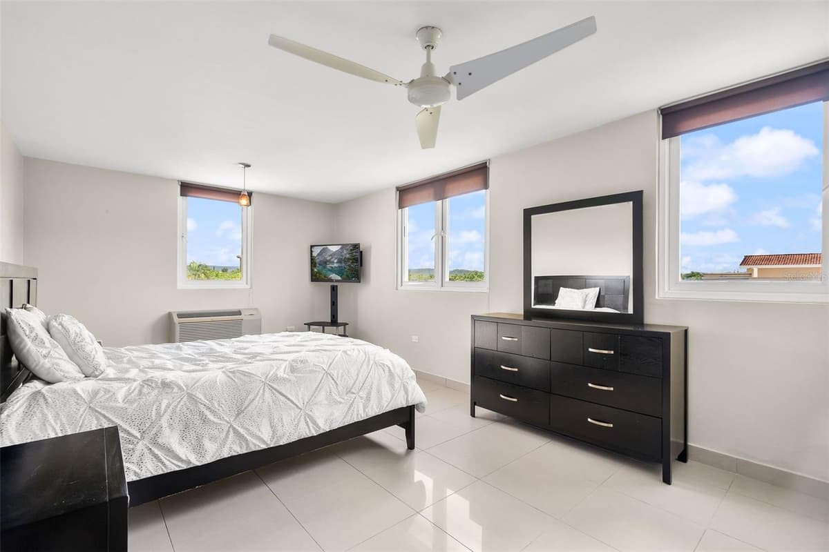 134 VILLAS AT CAGUAS REAL — photo 13 of 26
