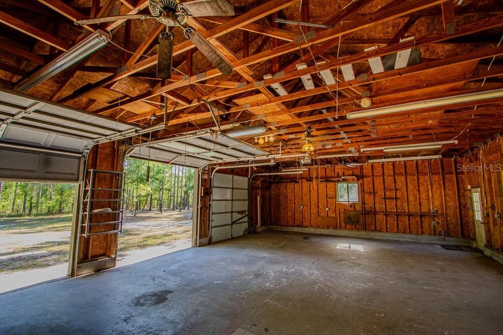 4002 COUNTY ROAD 18 — photo 9 of 28