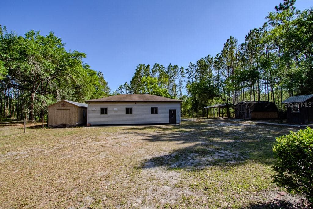 4002 COUNTY ROAD 18 — photo 7 of 28