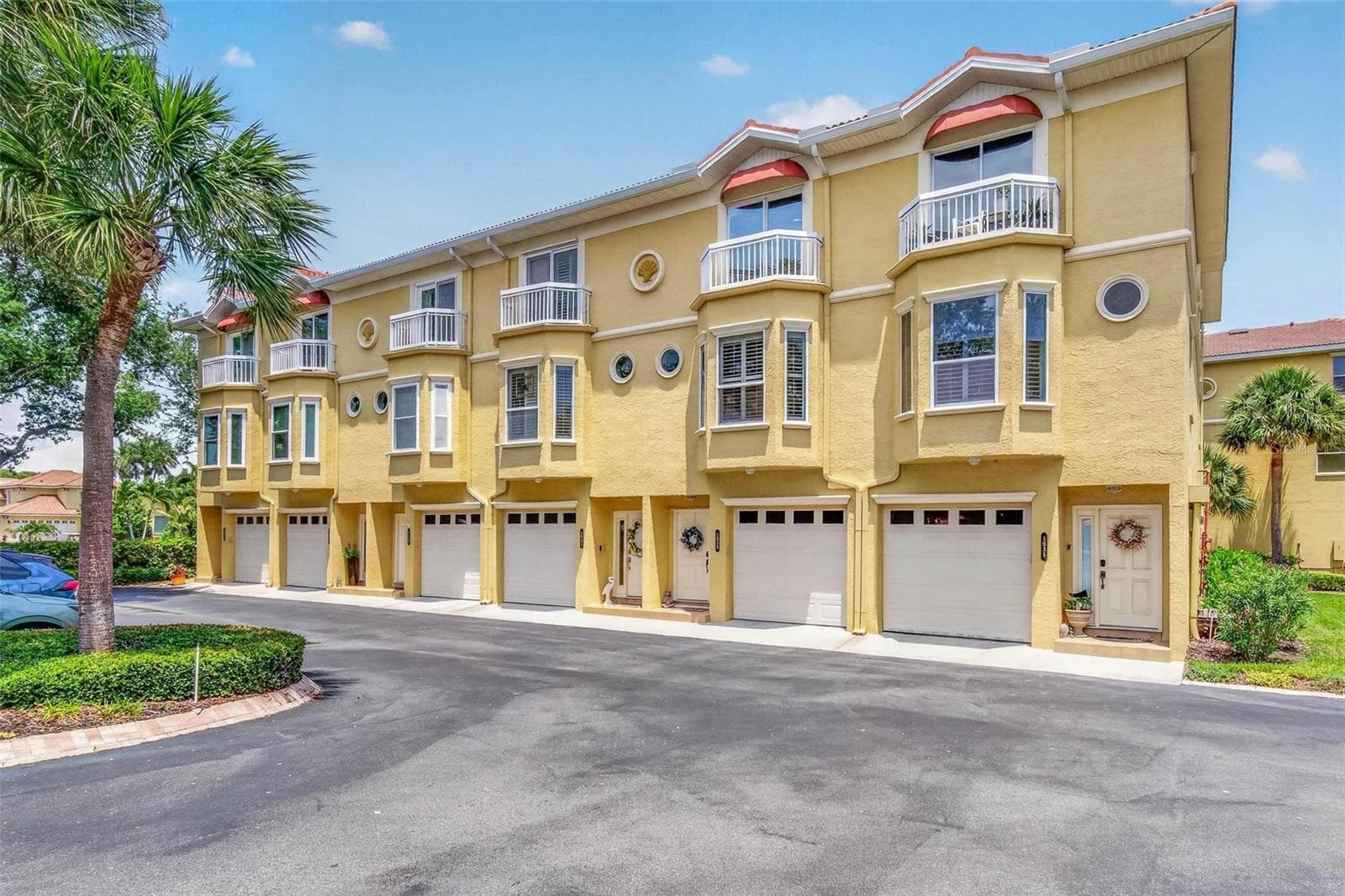 1033 PINELLAS BAYWAY  S — photo 3 of 49