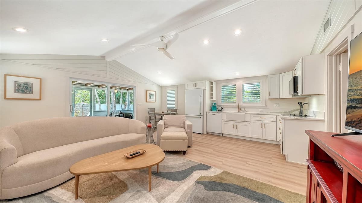 3708 SANDSPUR LANE — photo 41 of 67