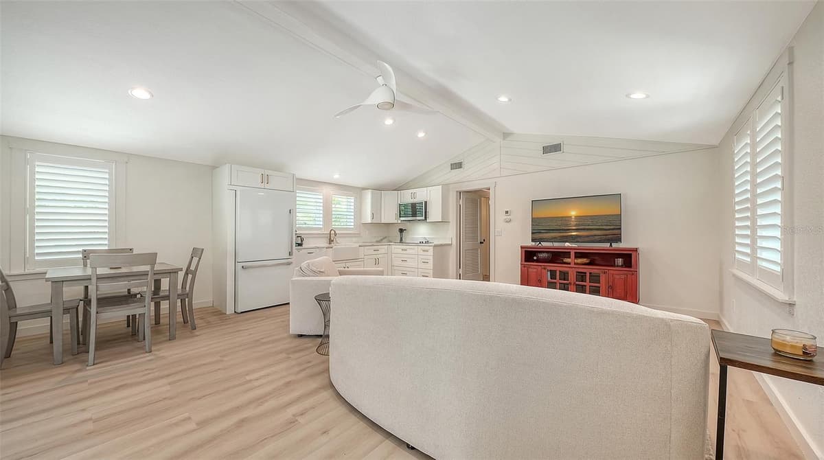 3708 SANDSPUR LANE — photo 40 of 67