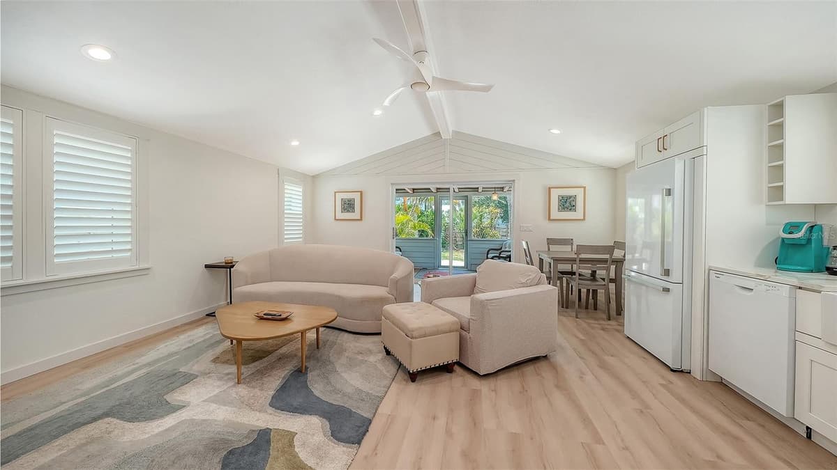 3708 SANDSPUR LANE — photo 39 of 67