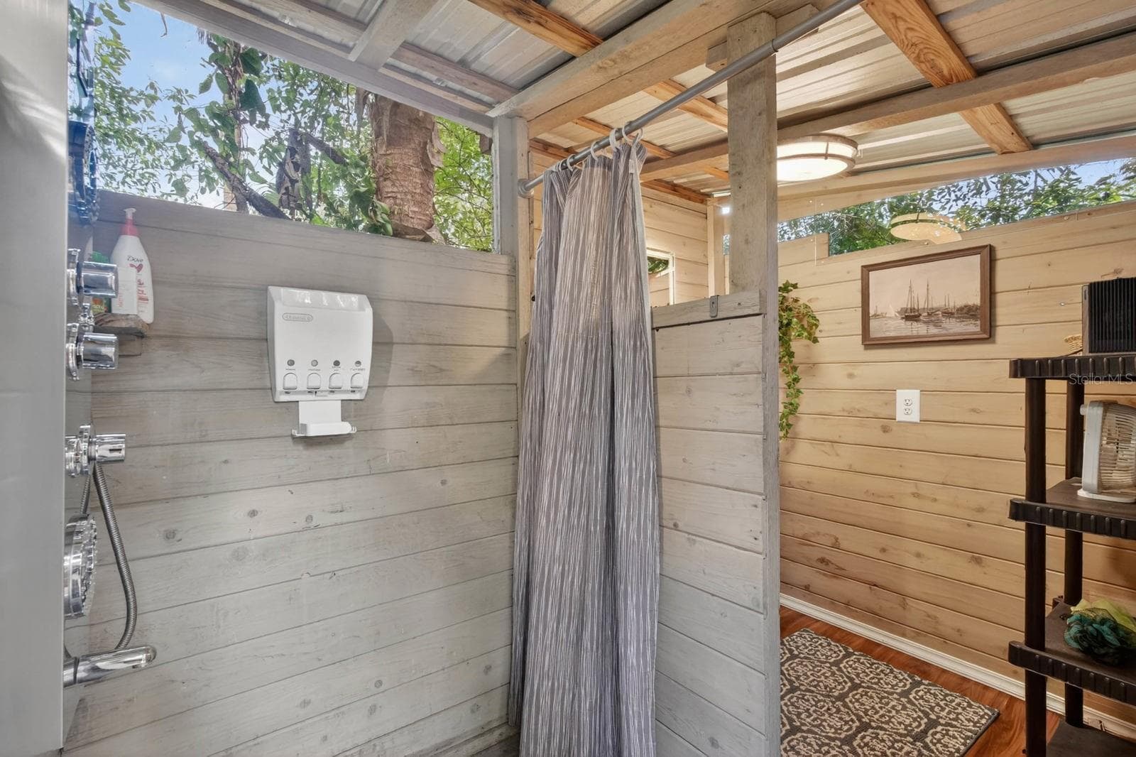 1551 MASTERS DRIVE — photo 56 of 92