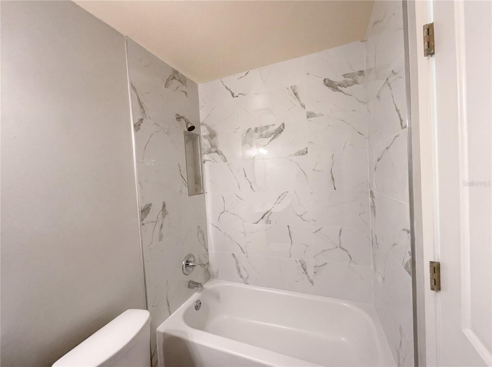 1015 WESTSIDE DRIVE — photo 14 of 23
