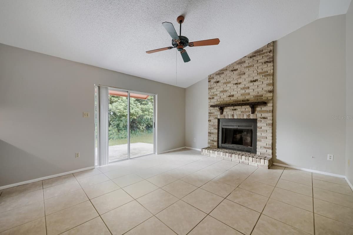 717 LANCEWOOD DRIVE — photo 10 of 26
