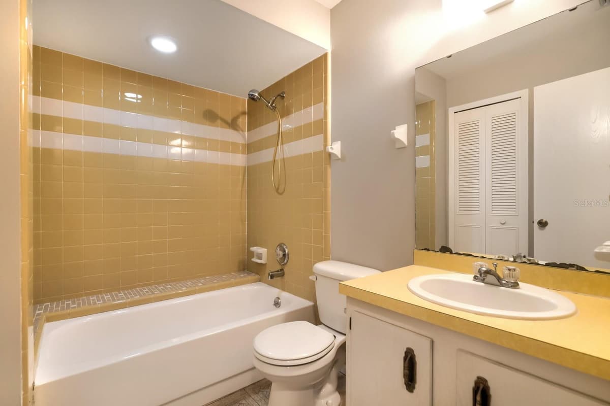 717 LANCEWOOD DRIVE — photo 22 of 26