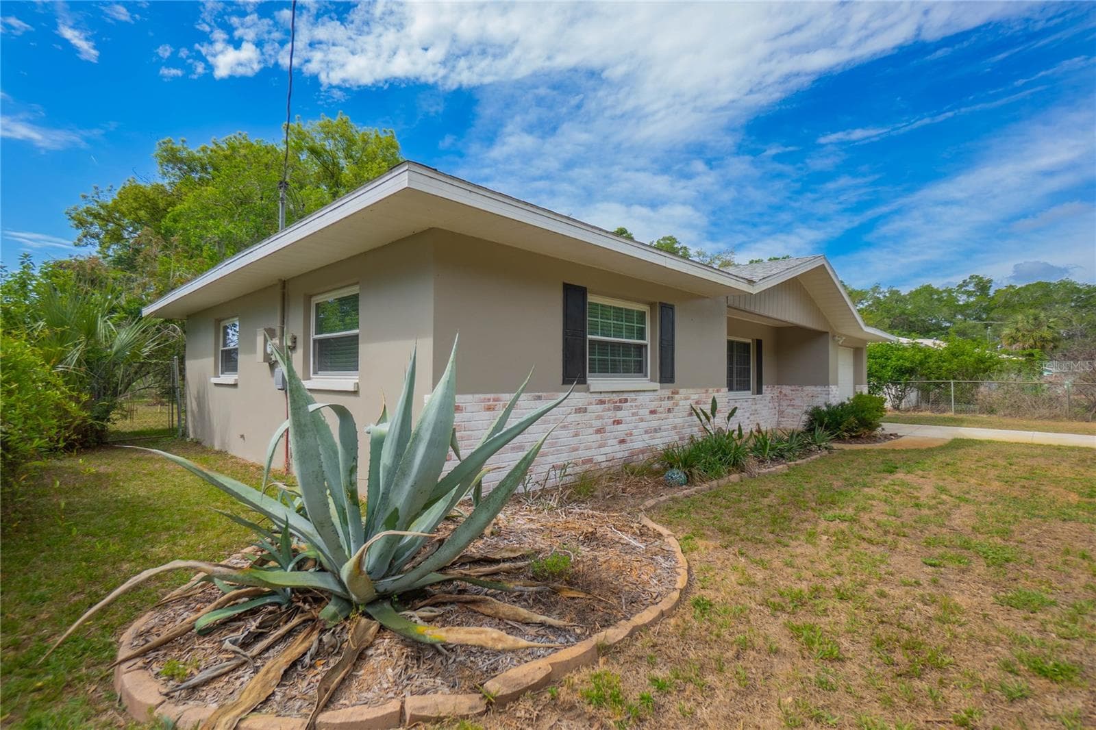 9302 REDWOOD PLACE — photo 4 of 50