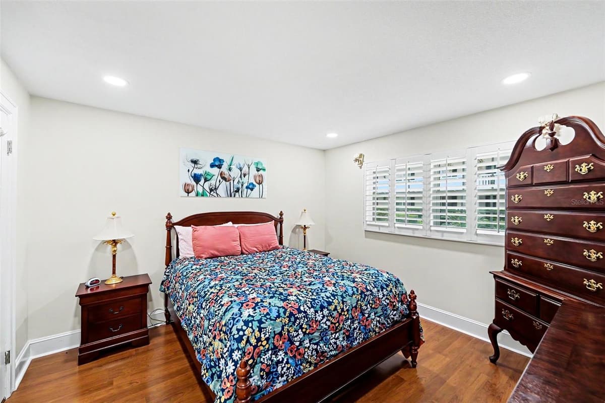 139 BLUFF VIEW DRIVE — photo 15 of 24