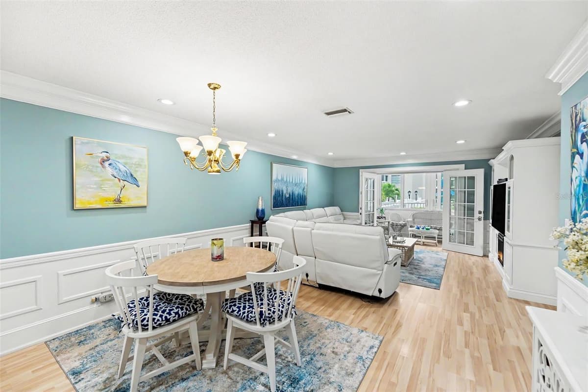 139 BLUFF VIEW DRIVE — photo 8 of 24