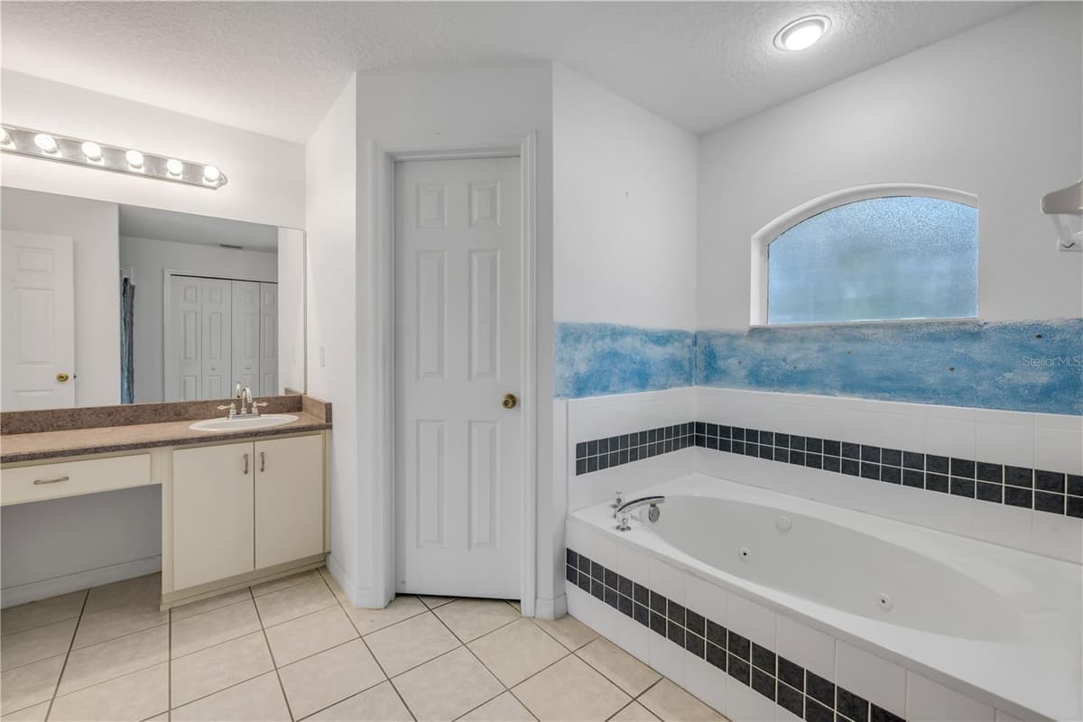 192 AZALEA ROAD — photo 26 of 94