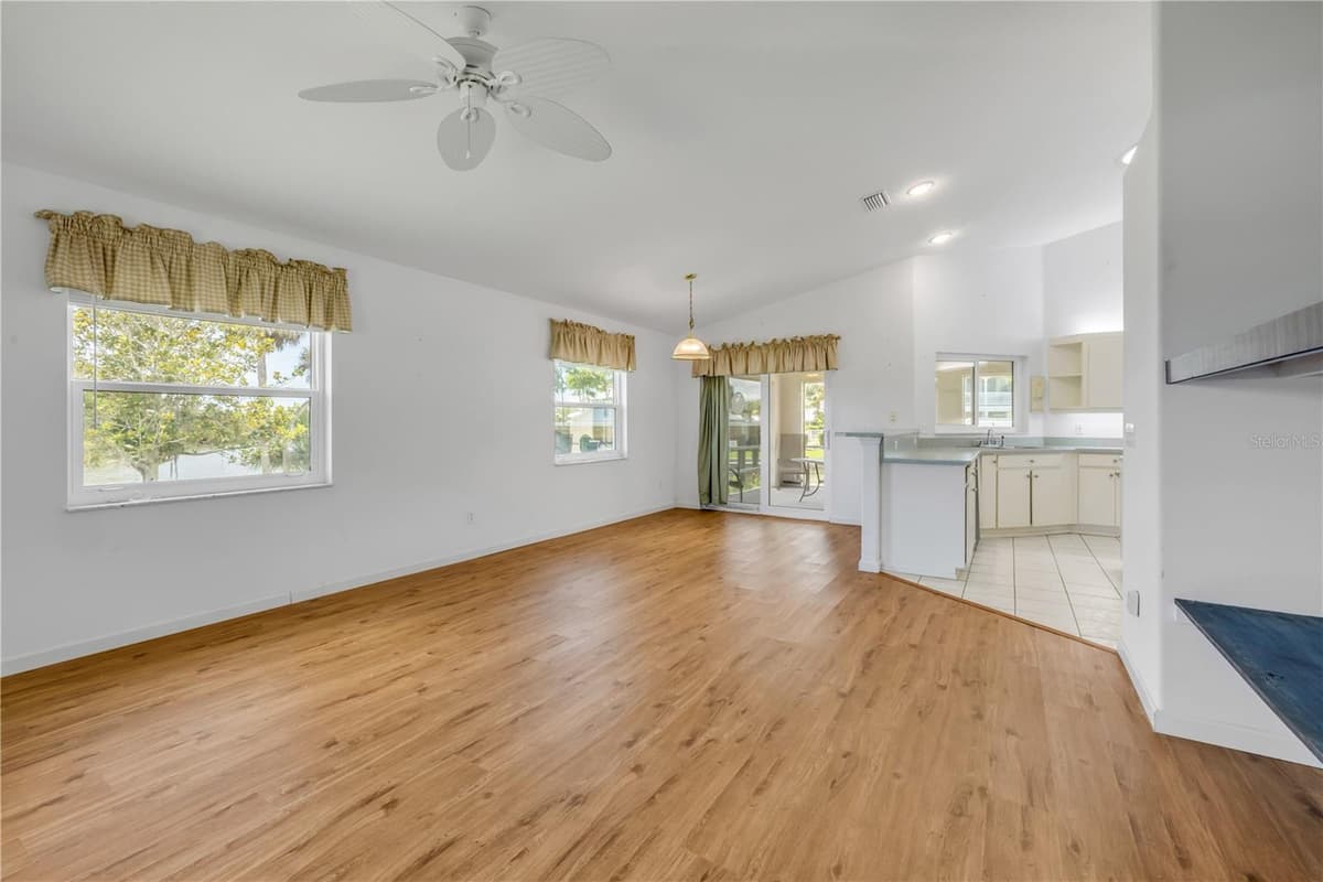 192 AZALEA ROAD — photo 37 of 94