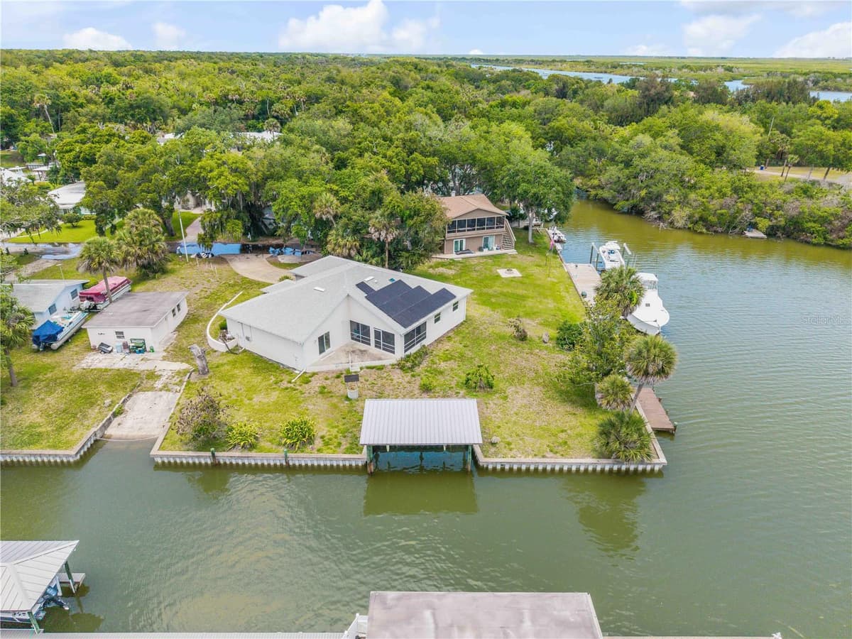 192 AZALEA ROAD — photo 92 of 94