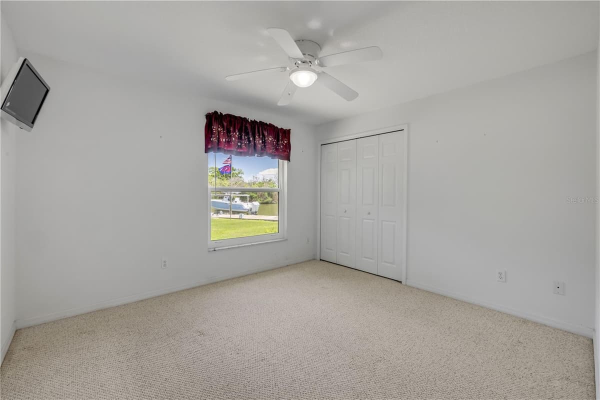 192 AZALEA ROAD — photo 36 of 94