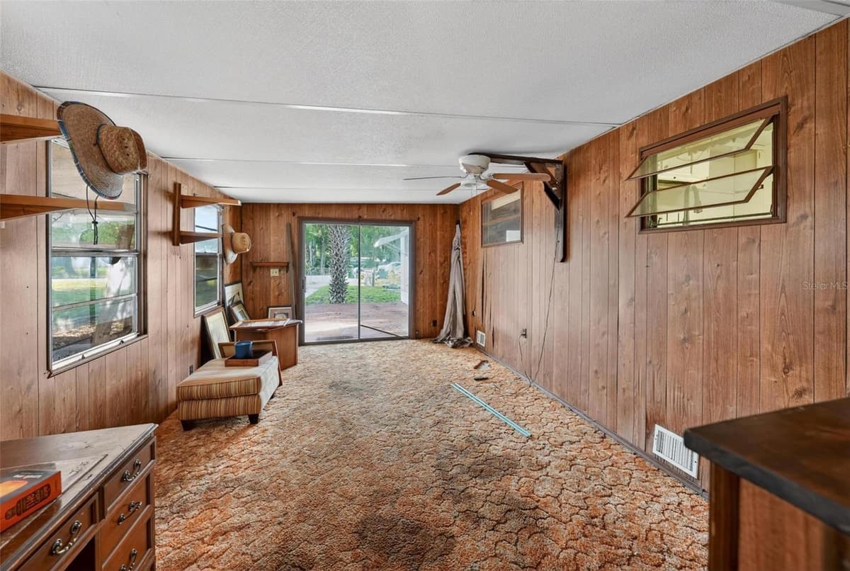 138 INDIAN CREEK ROAD — photo 13 of 50