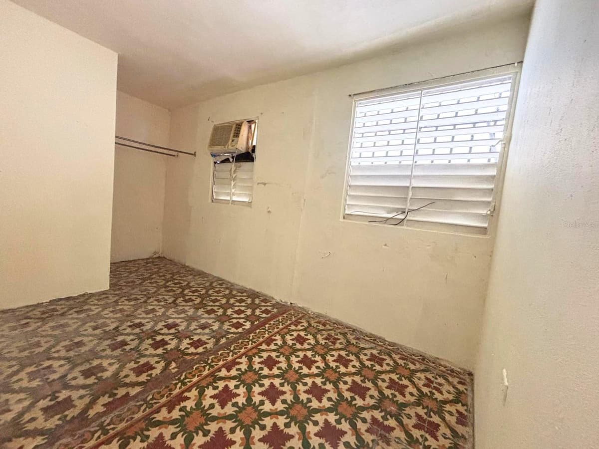 167 CALLE DEL PARQUE — photo 9 of 31