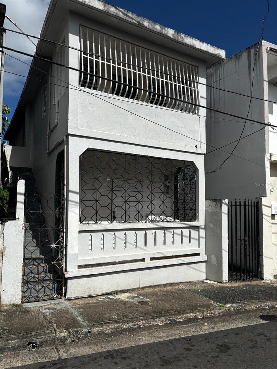 167 CALLE DEL PARQUE — photo 1 of 31