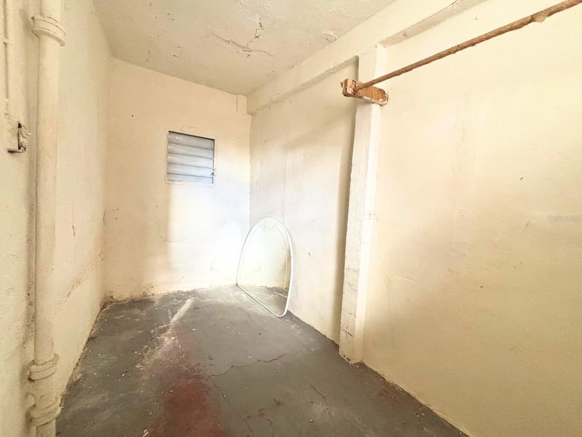 167 CALLE DEL PARQUE — photo 15 of 31