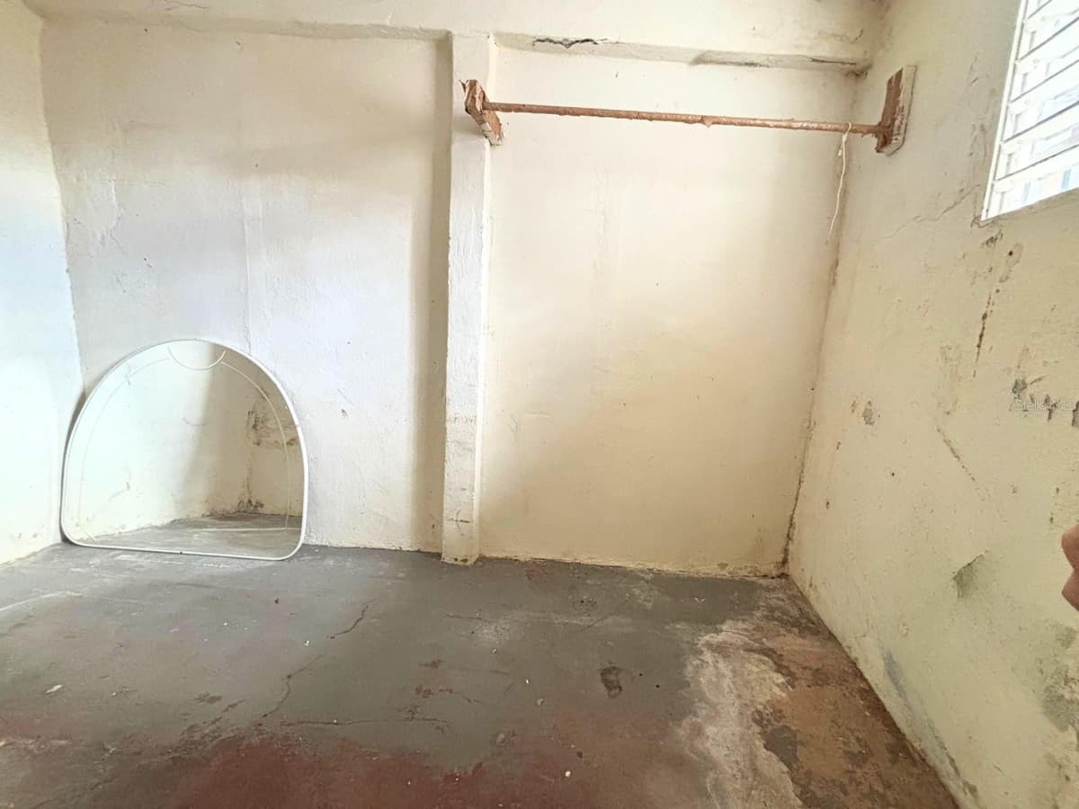 167 CALLE DEL PARQUE — photo 16 of 31