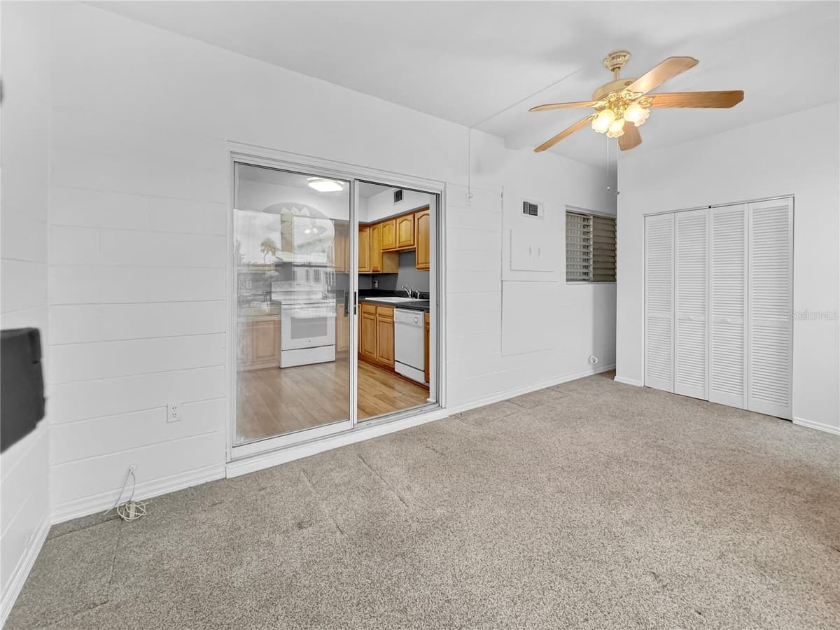4300 58TH STREET — photo 14 of 18