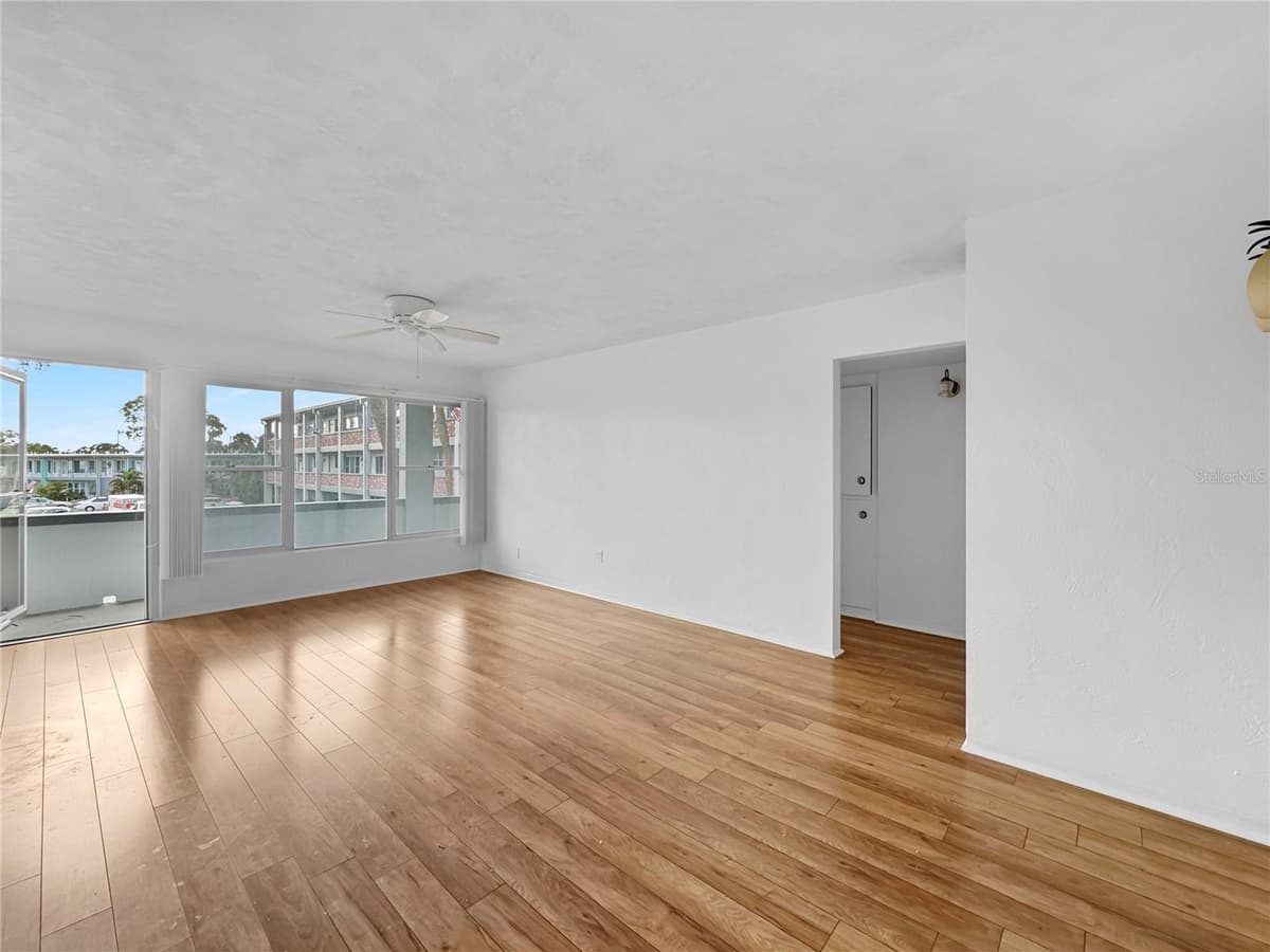 4300 58TH STREET — photo 5 of 18