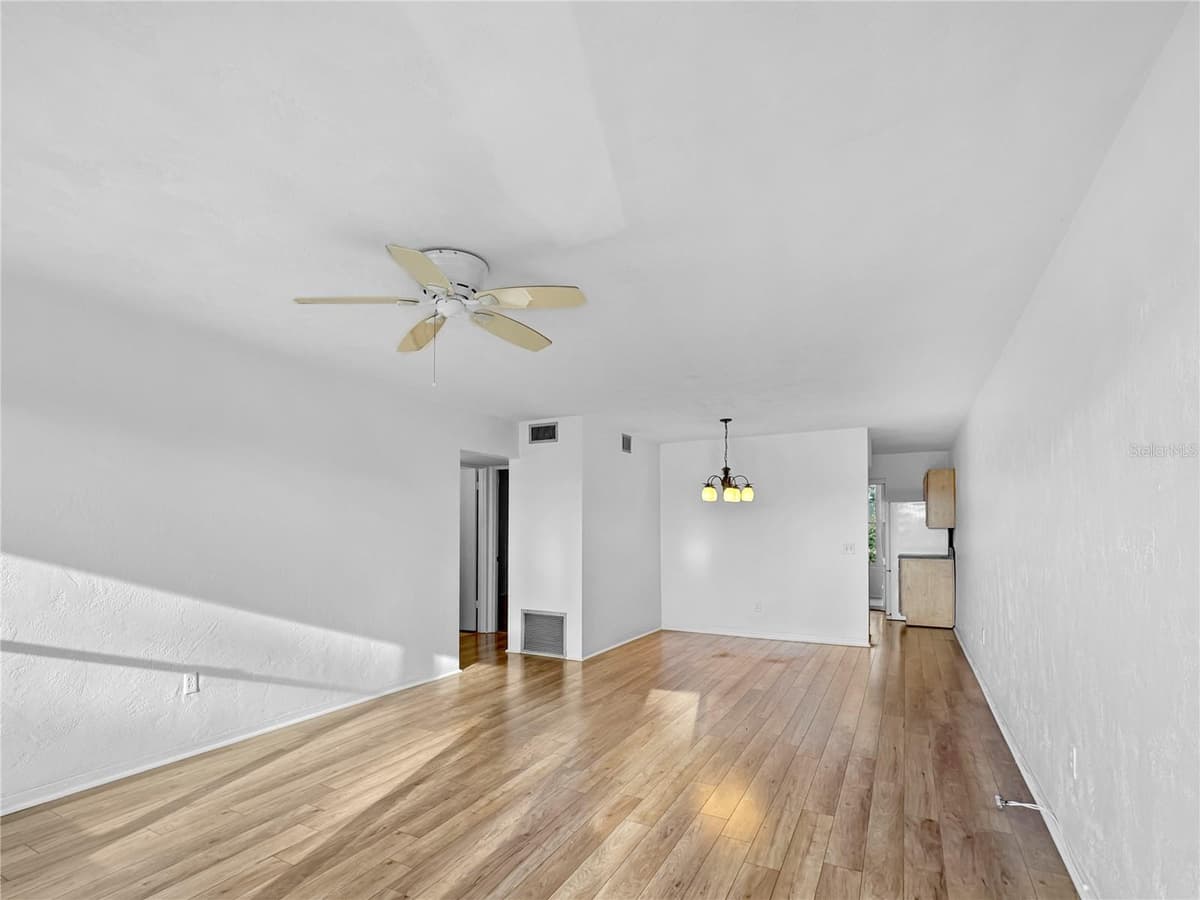 4300 58TH STREET — photo 4 of 18