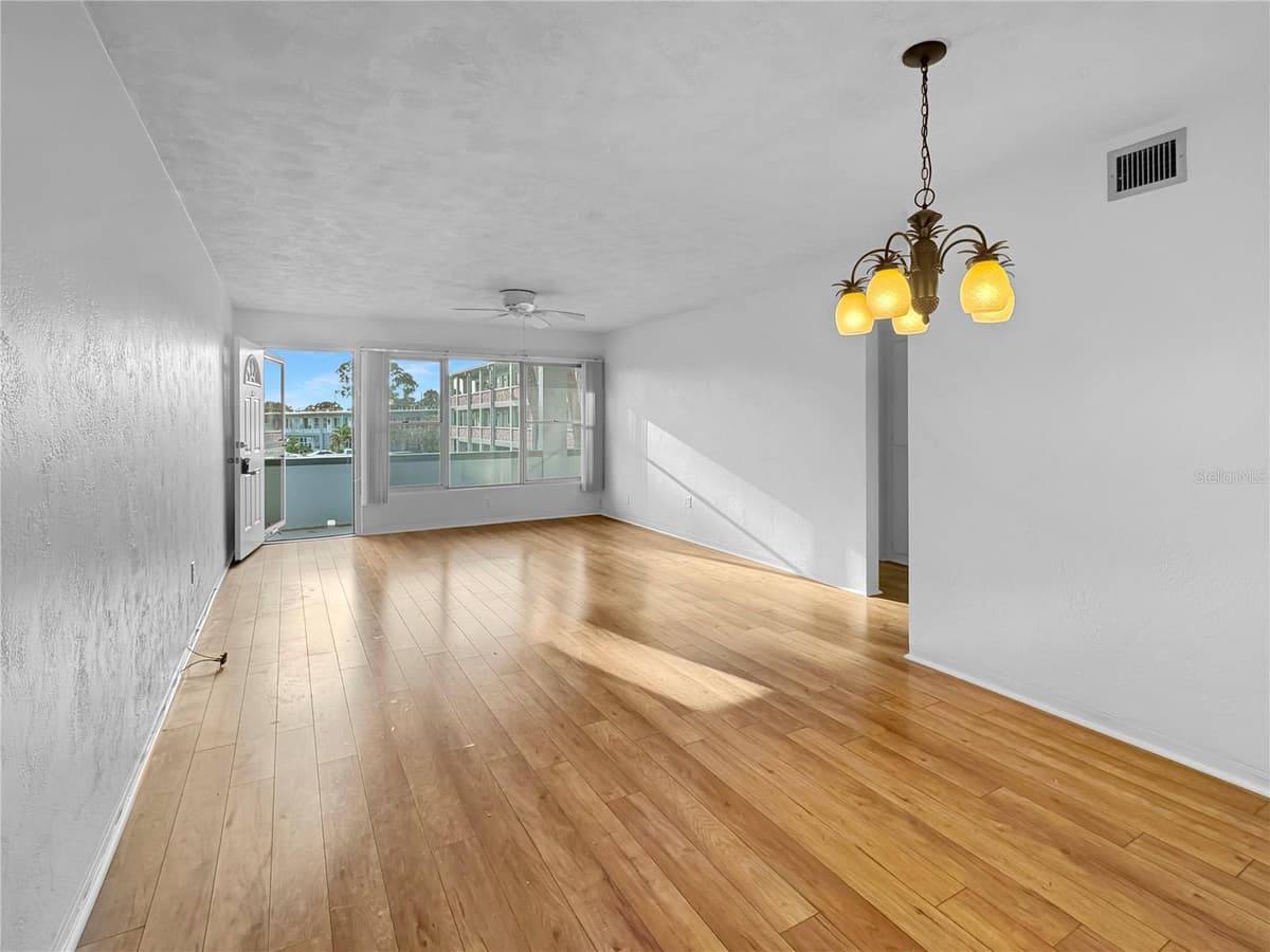 4300 58TH STREET — photo 6 of 18