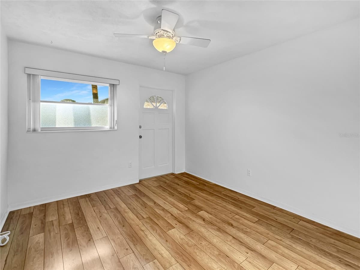 4300 58TH STREET — photo 7 of 18