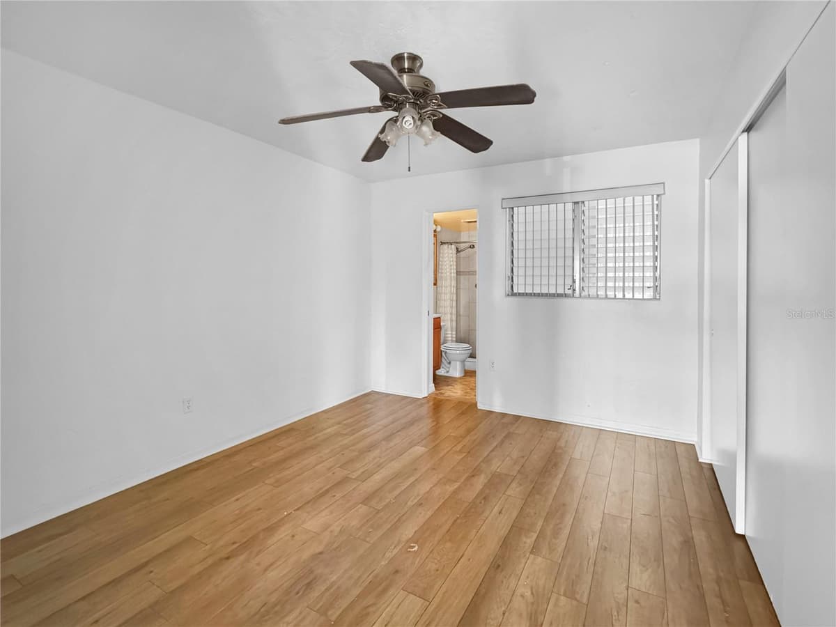 4300 58TH STREET — photo 10 of 18