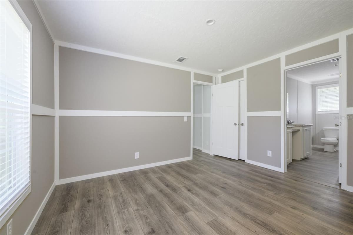 374 SISCO ROAD — photo 18 of 40