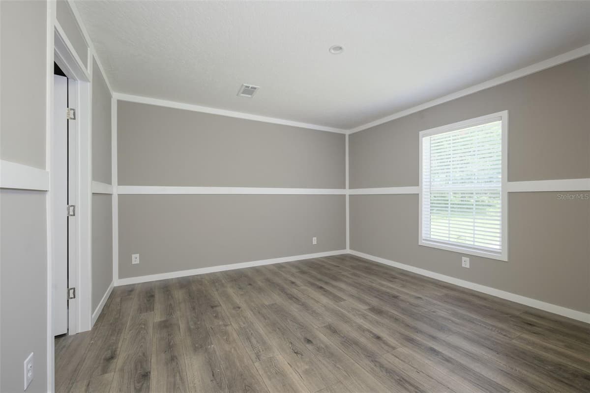 374 SISCO ROAD — photo 17 of 40