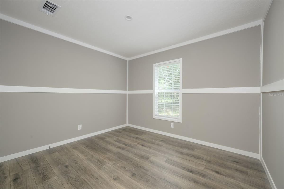 374 SISCO ROAD — photo 16 of 40