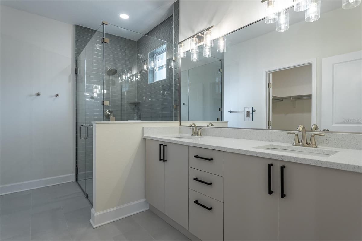11421 & 11423 WELDON STREET — photo 37 of 56