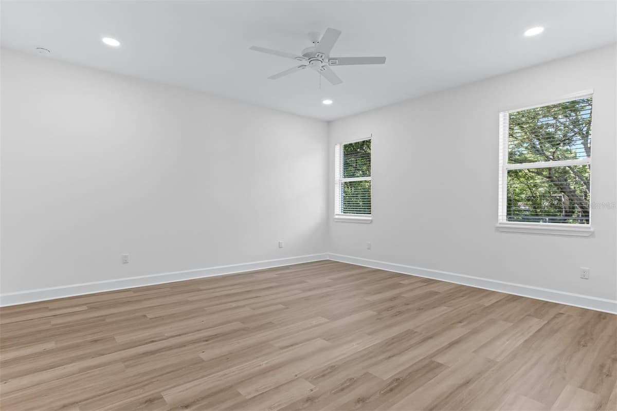 11421 & 11423 WELDON STREET — photo 45 of 56