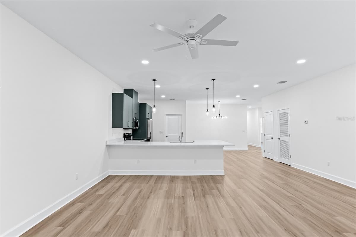 11421 & 11423 WELDON STREET — photo 48 of 56