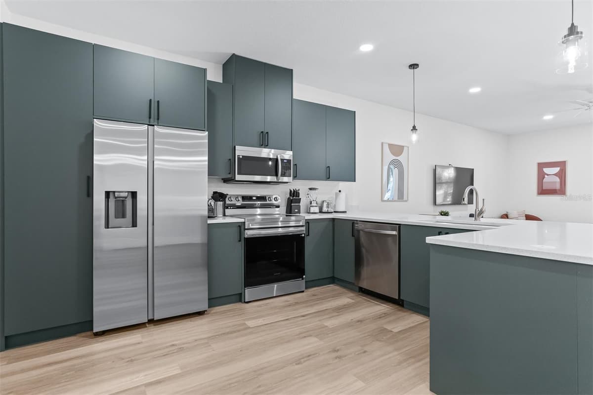 11421 & 11423 WELDON STREET — photo 6 of 56