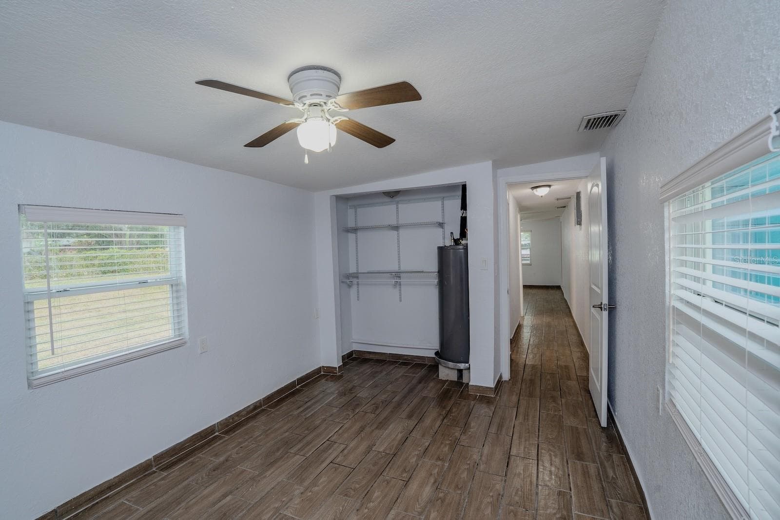 503 MOORE AVENUE — photo 30 of 44