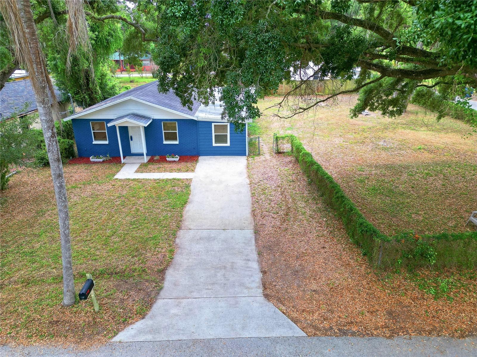 503 MOORE AVENUE — photo 40 of 44
