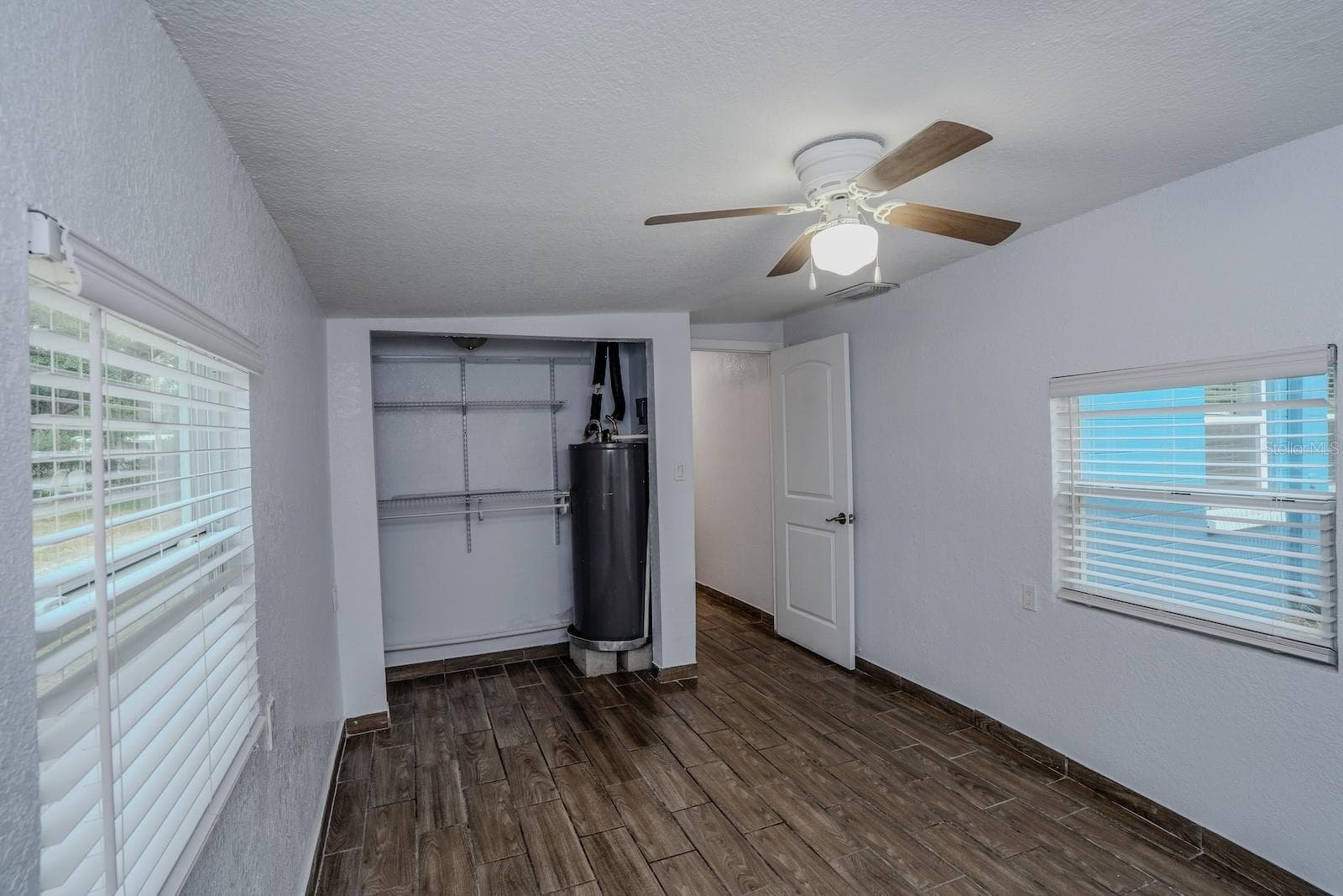 503 MOORE AVENUE — photo 31 of 44