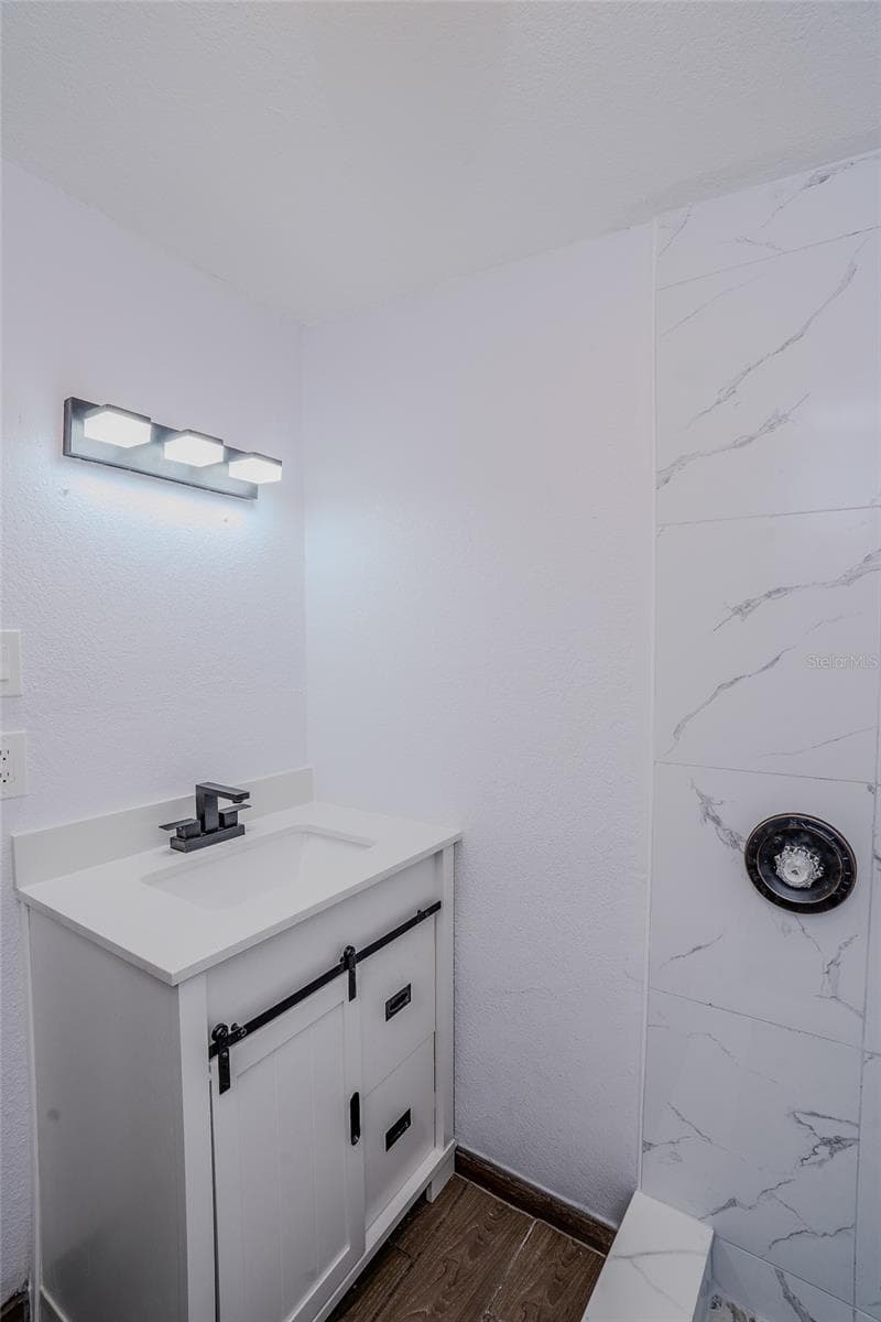 503 MOORE AVENUE — photo 32 of 44