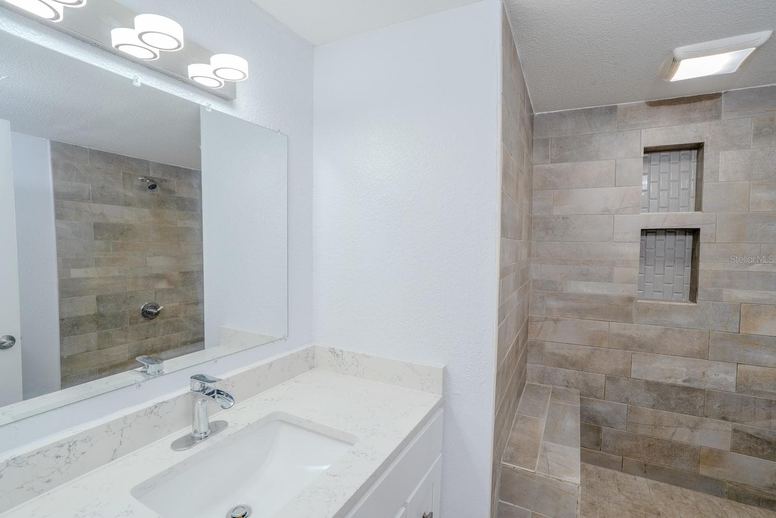 503 MOORE AVENUE — photo 20 of 44