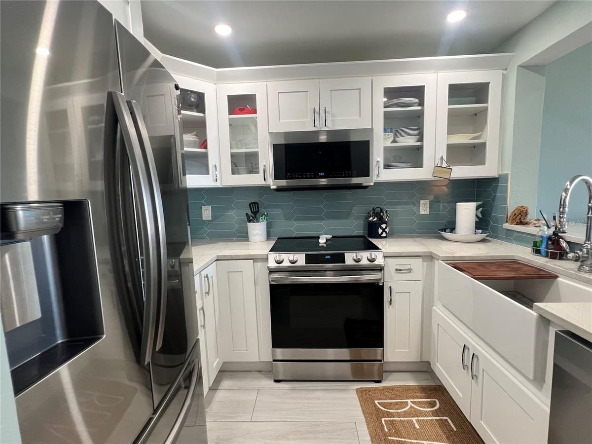 1250 GULF BOULEVARD — photo 6 of 24