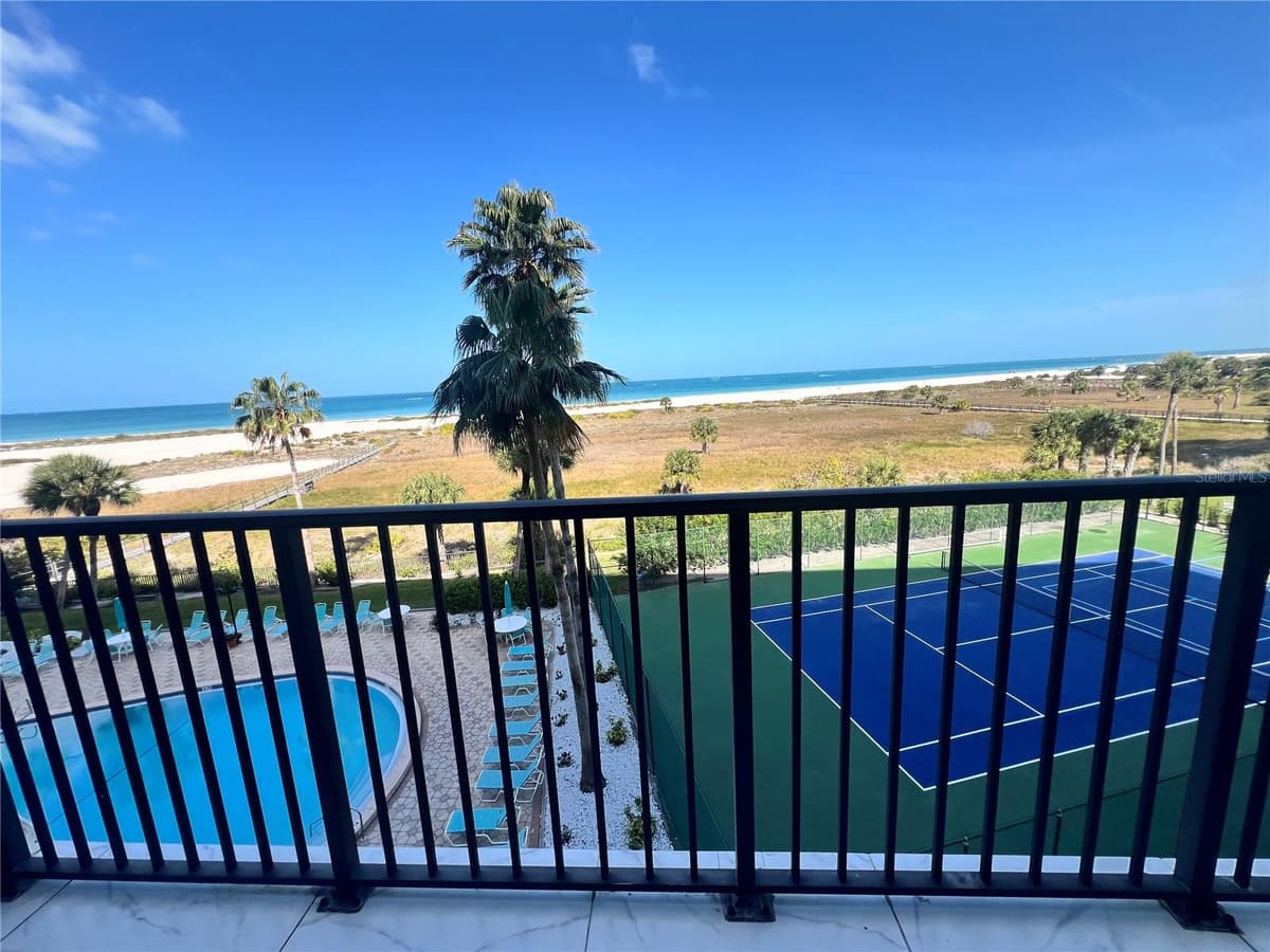 1250 GULF BOULEVARD — photo 4 of 24