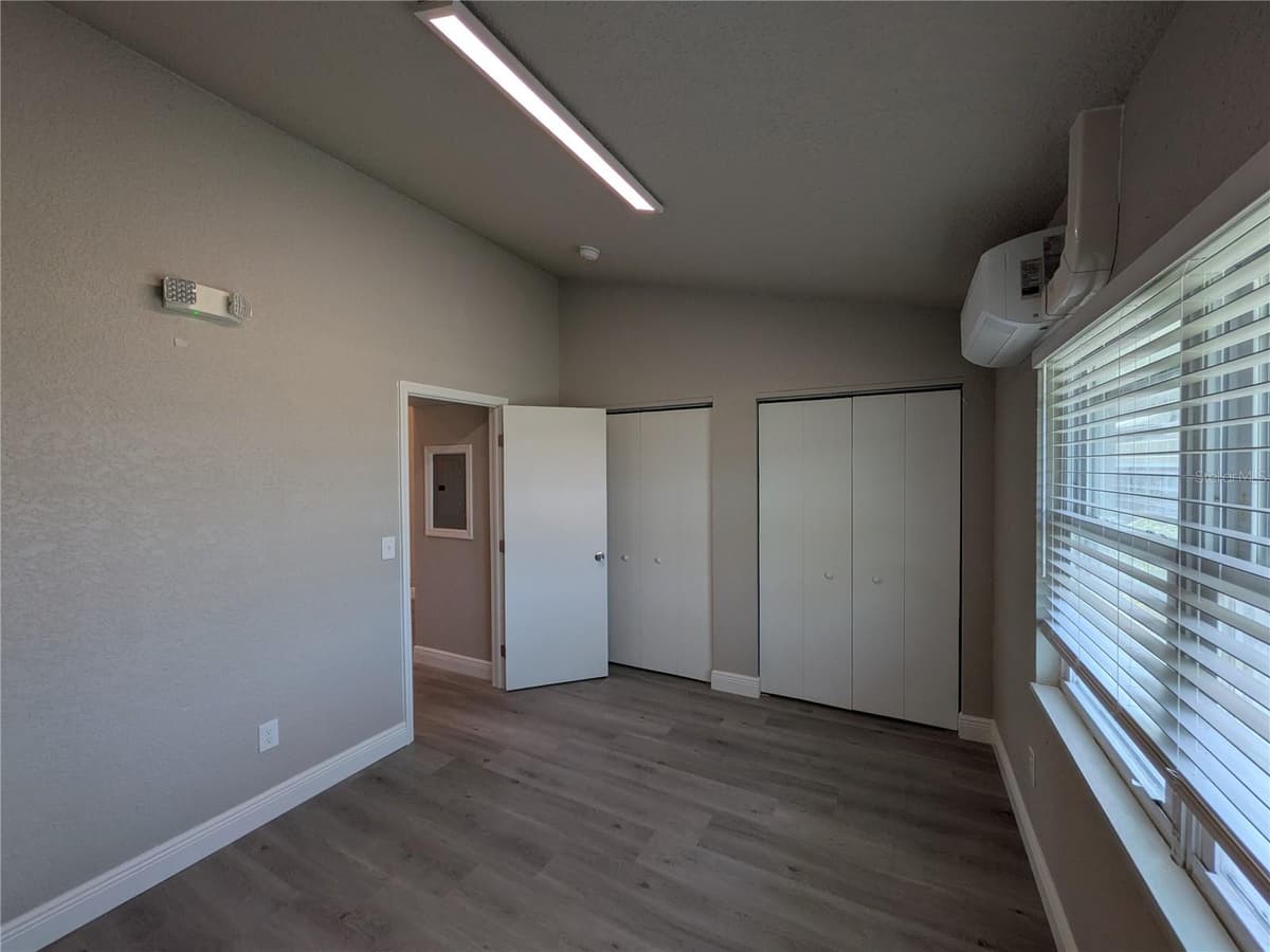1120 PINELLAS BAYWAY — photo 9 of 10