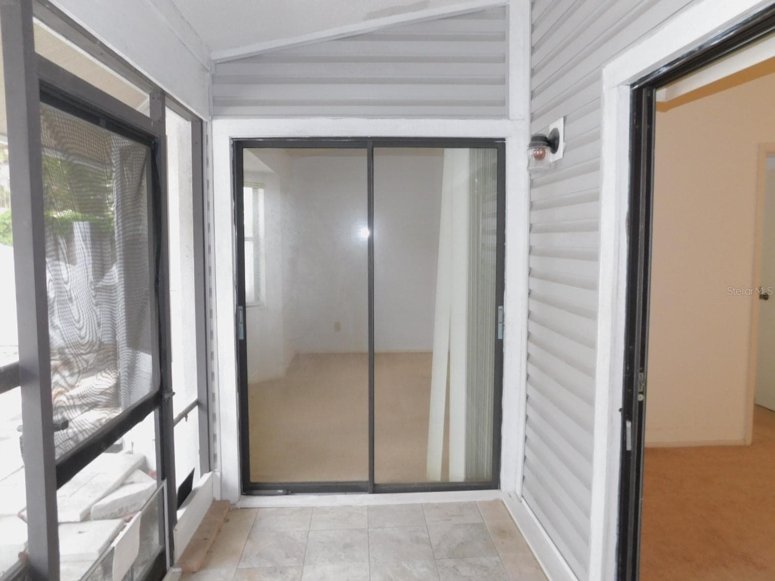 2496 ALHAMBRA COURT — photo 10 of 14