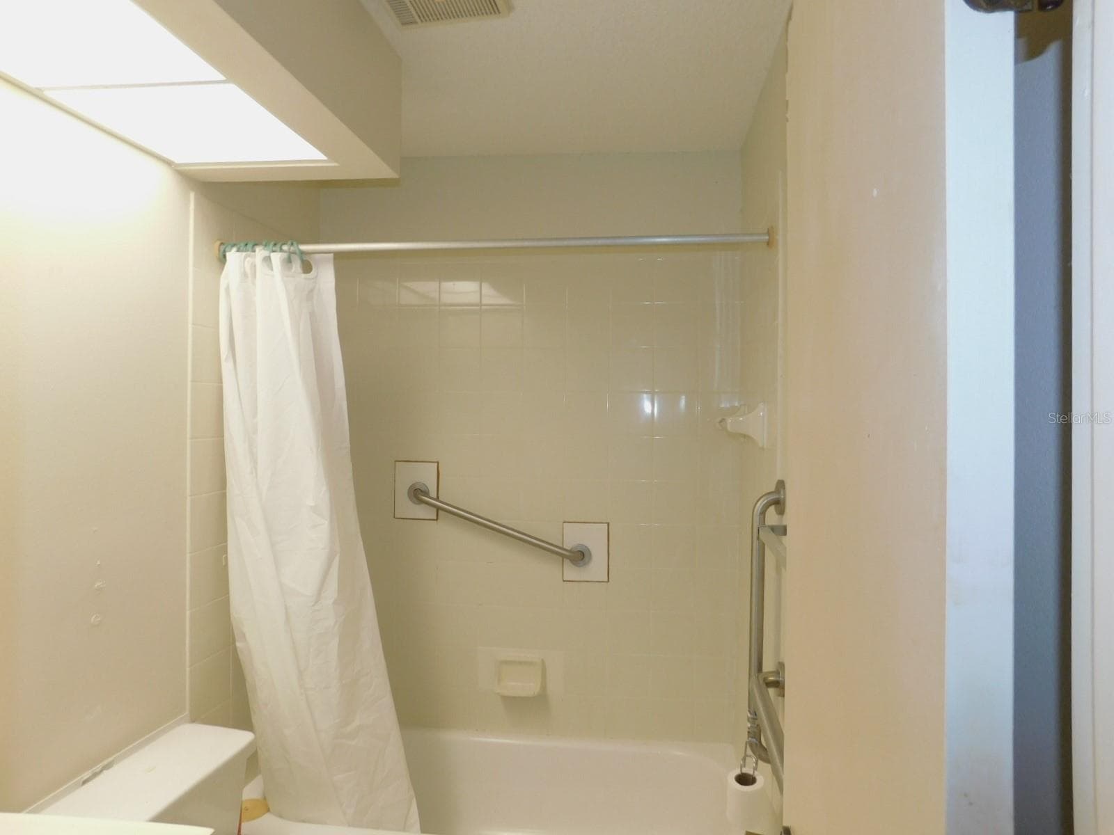 2496 ALHAMBRA COURT — photo 6 of 14