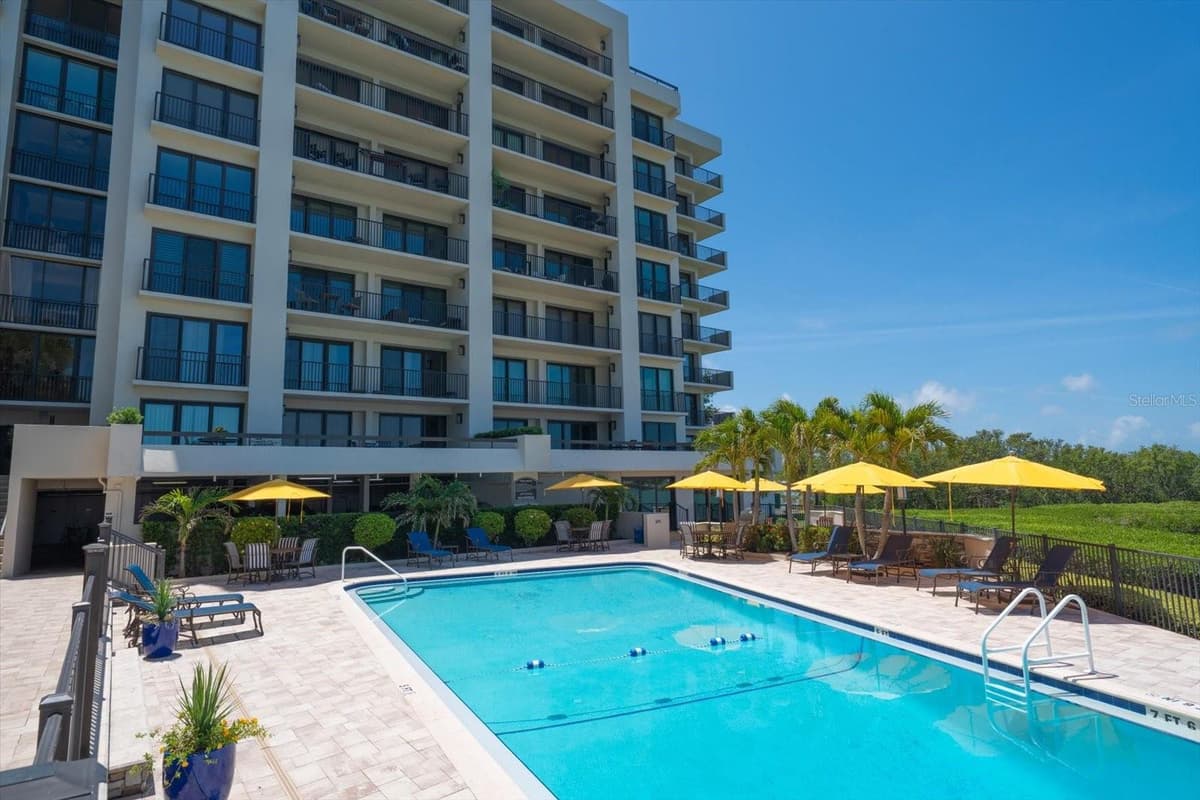 4 BELLEVIEW BOULEVARD — photo 63 of 74