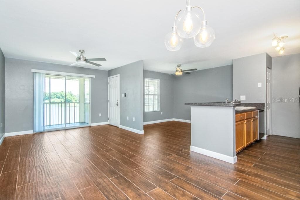 214 LAKE PARSONS GREEN — photo 8 of 16