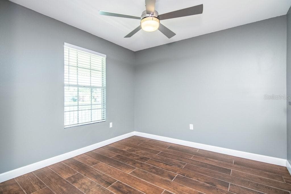 214 LAKE PARSONS GREEN — photo 6 of 16